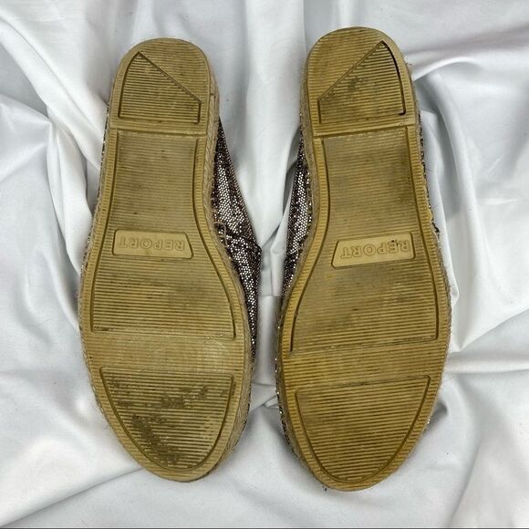 Glittery Glitzy Gold flats - Picture 3 of 7